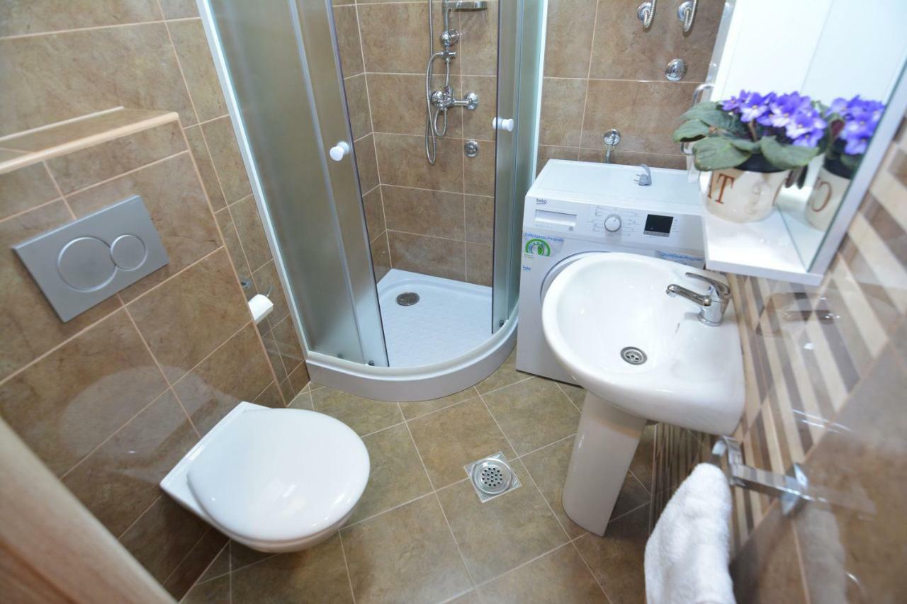 Apartment Petra Тиват Экстерьер фото