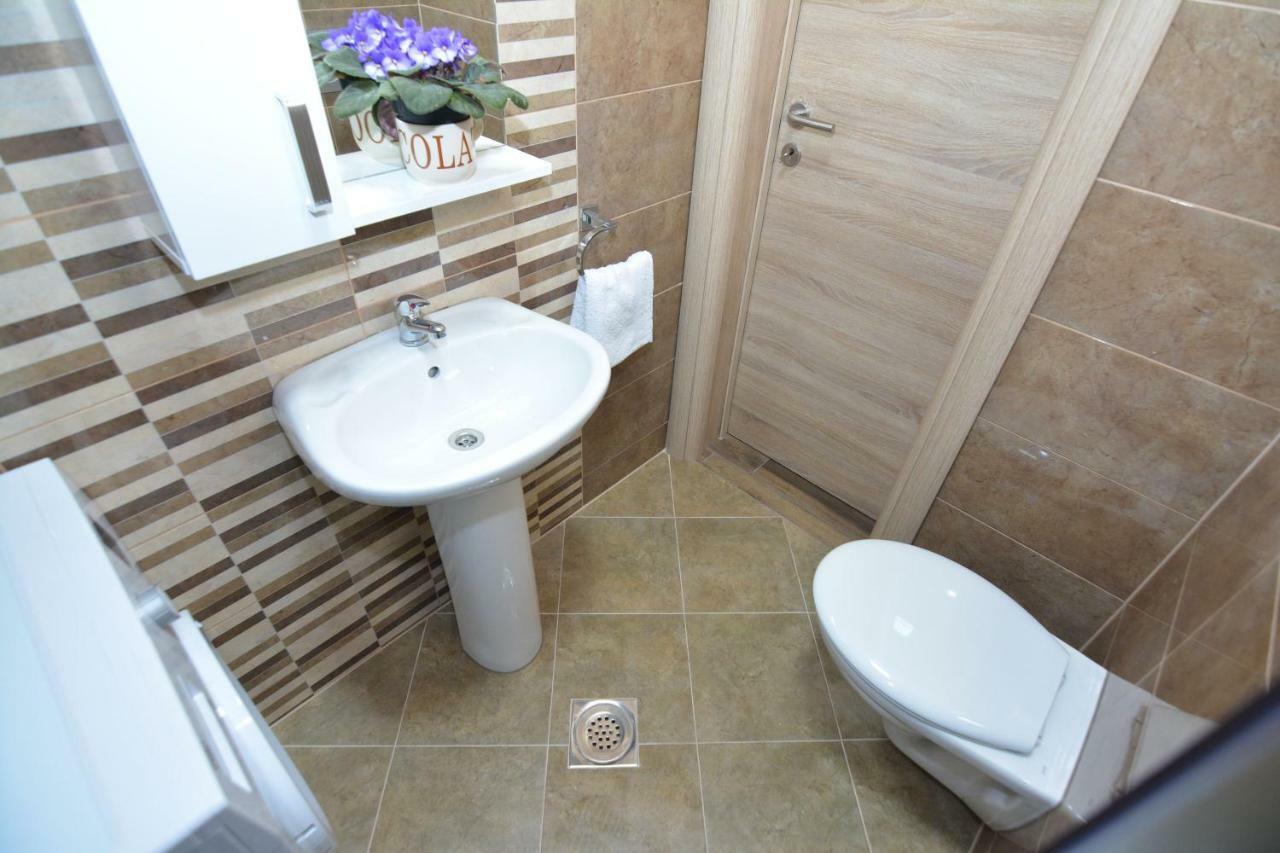 Apartment Petra Тиват Экстерьер фото
